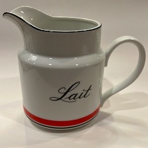 3/$30 LAIT Pitcher French Bon Appetit 32 oz Milk Pitcher Black Red Fine China